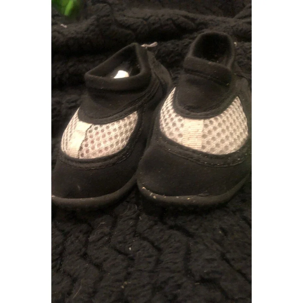 Lot Toddler Size 6 Water Shoes Slippers